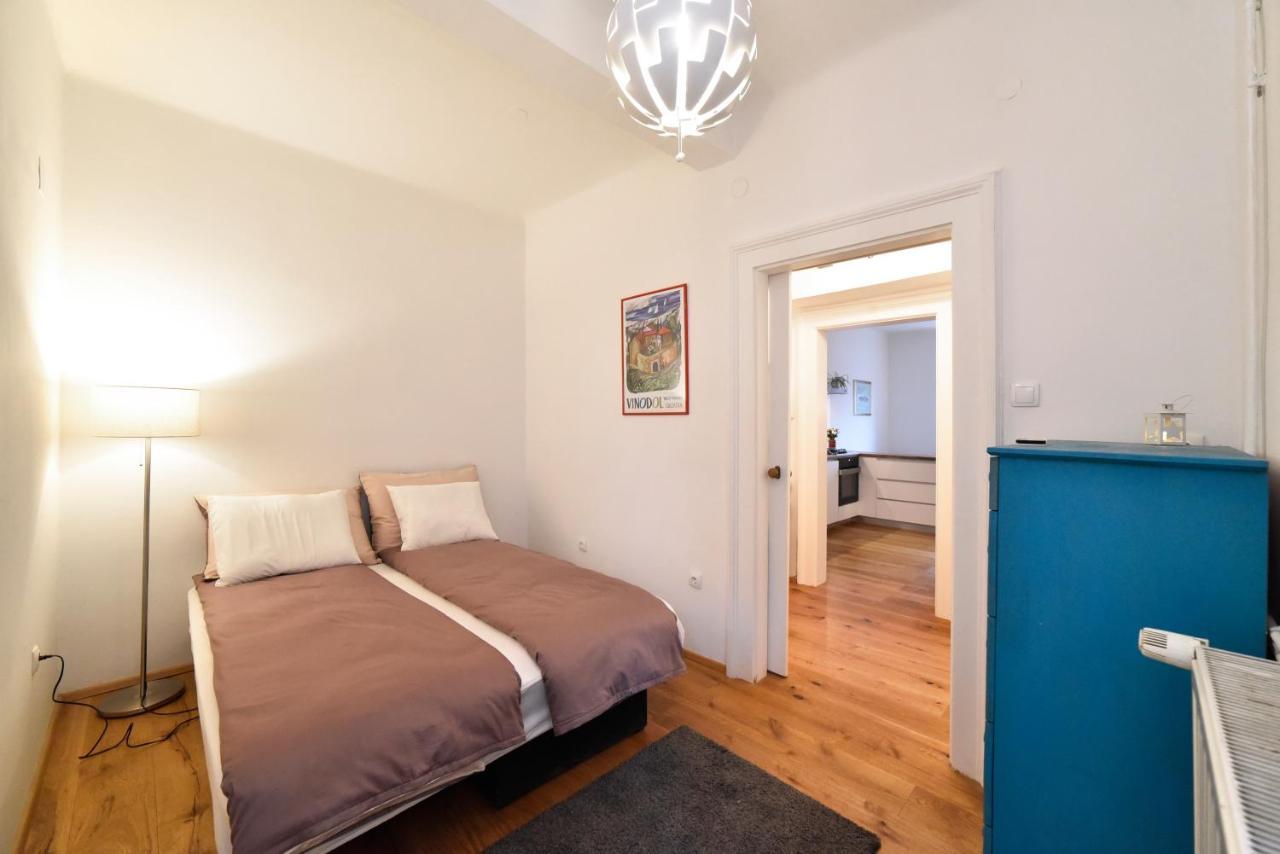 Cosy Lu Apartment Загреб Екстериор снимка