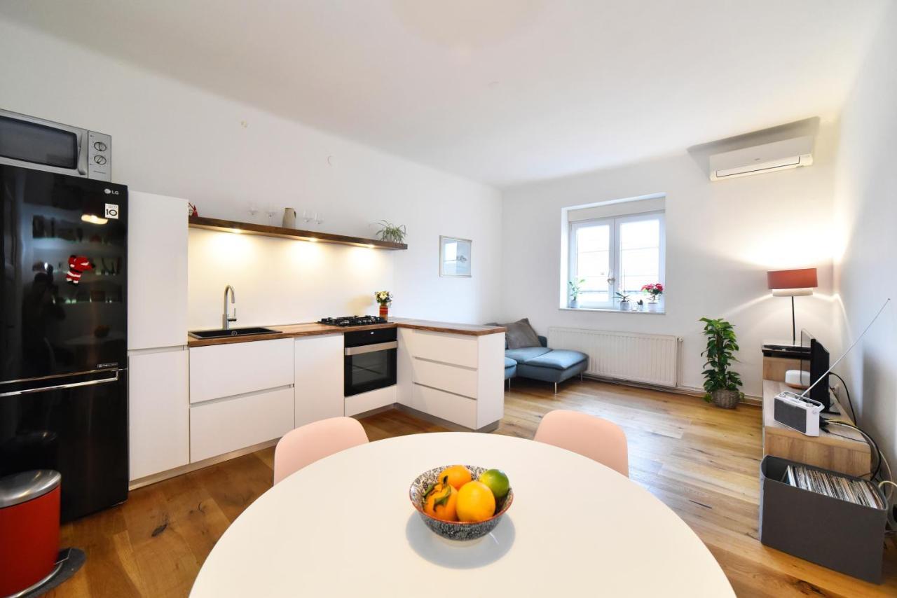 Cosy Lu Apartment Загреб Екстериор снимка